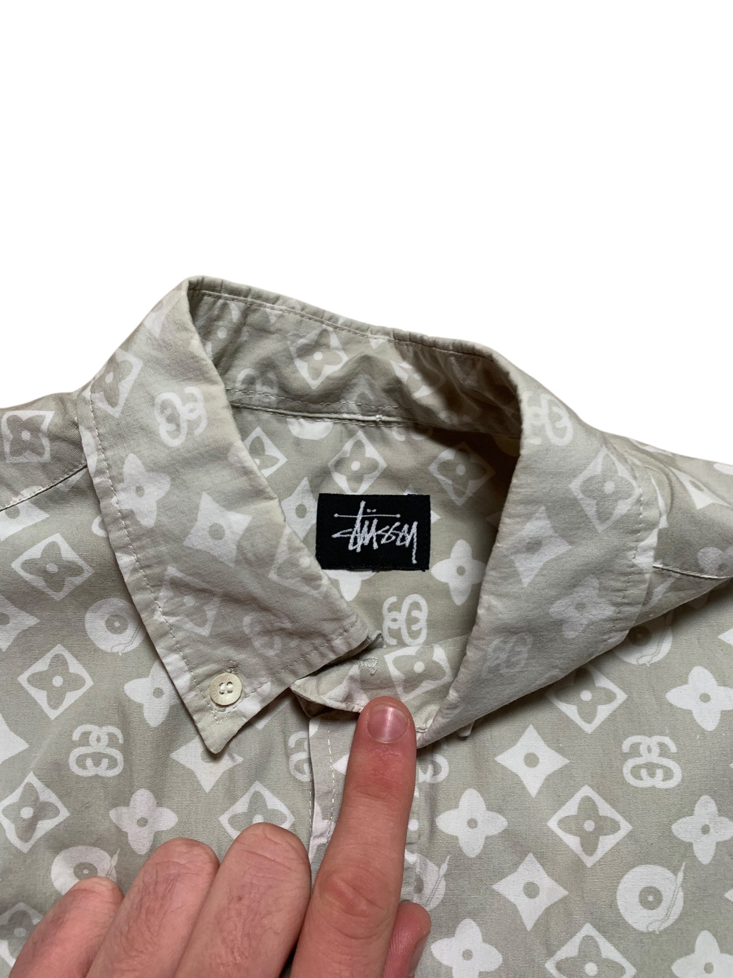 Stussy ‘DJ’ button shirt (L)