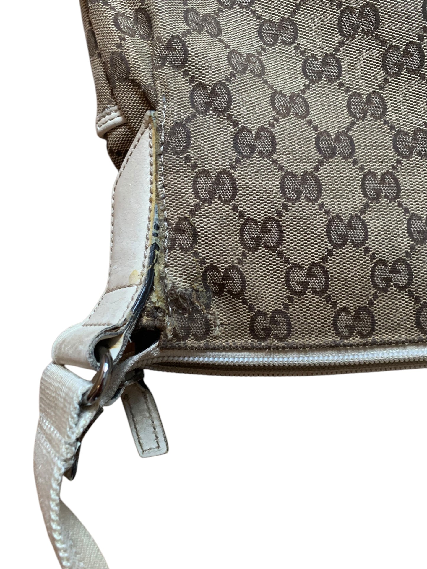 Gucci monogram shoulder bag (OS)