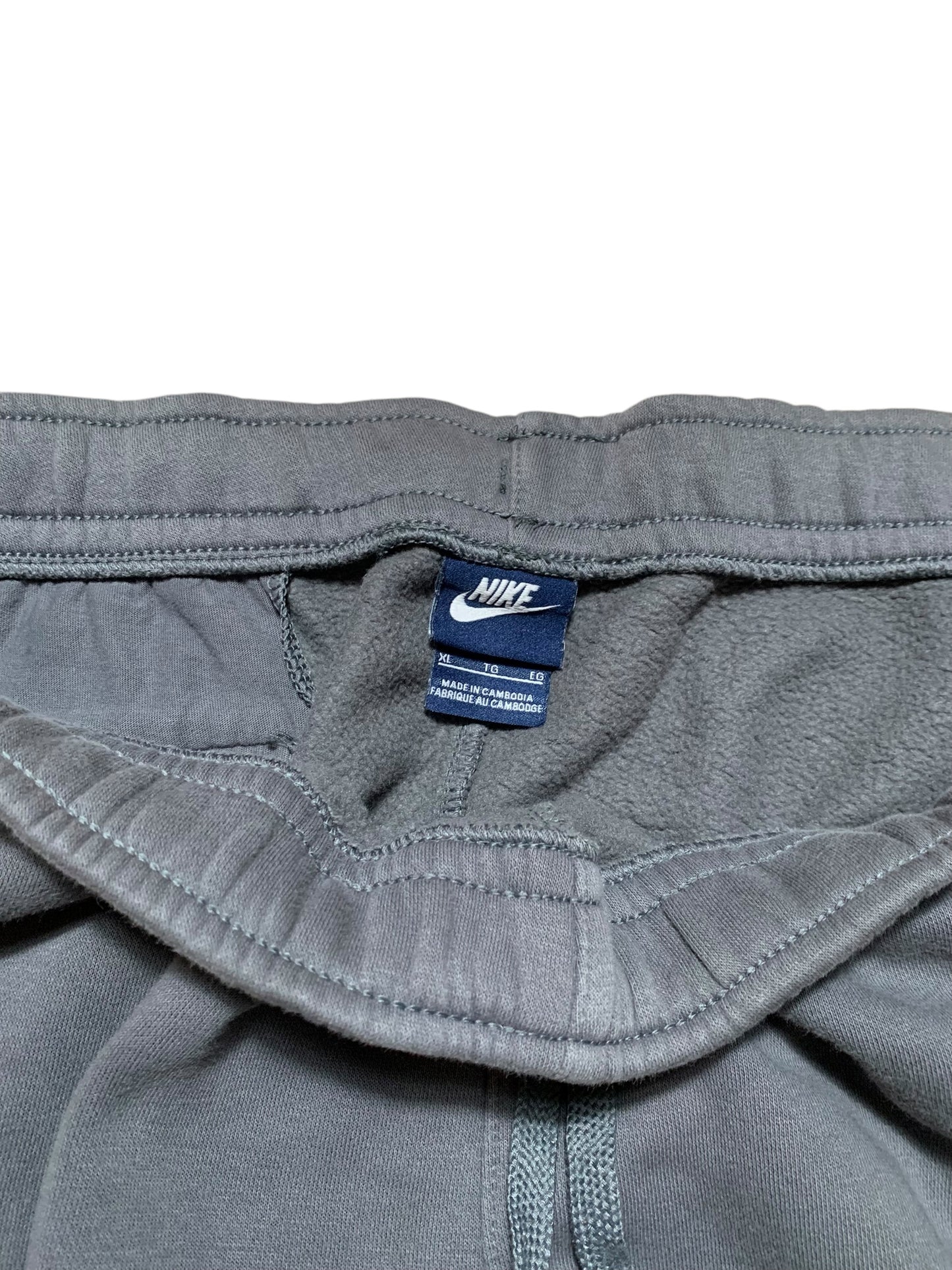 Vintage Nike club joggers (XL)