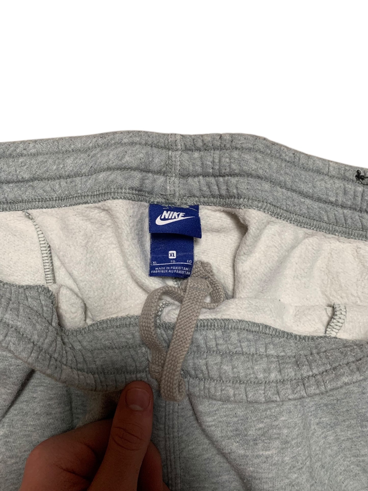Nike club solo swoosh joggers (XL)