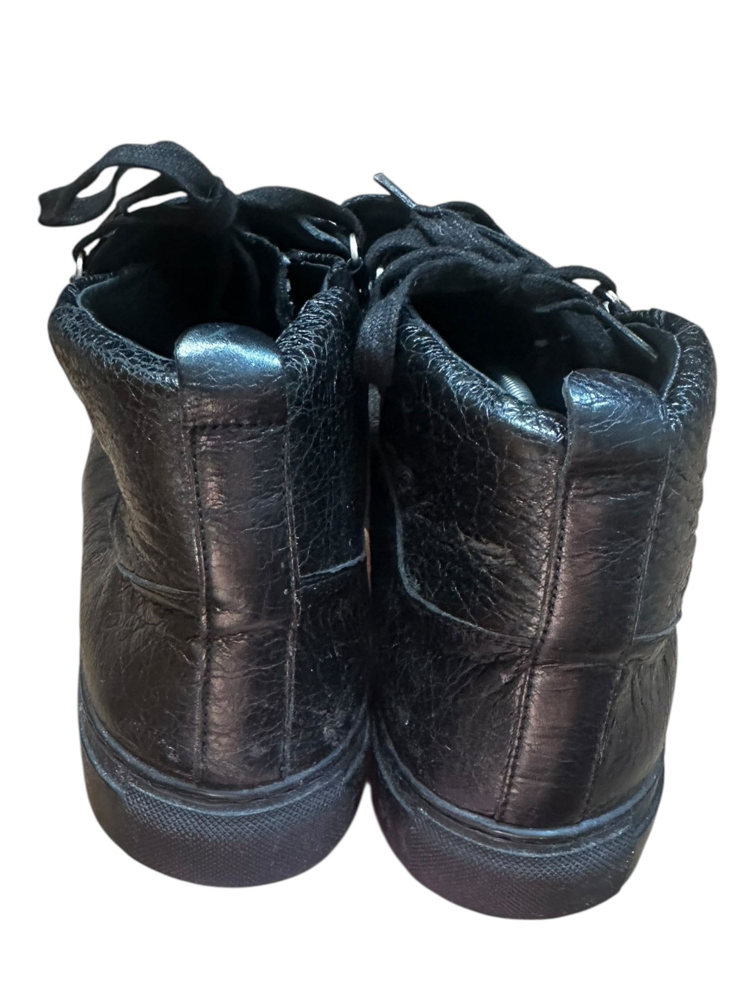 Balenciaga Arena (9)