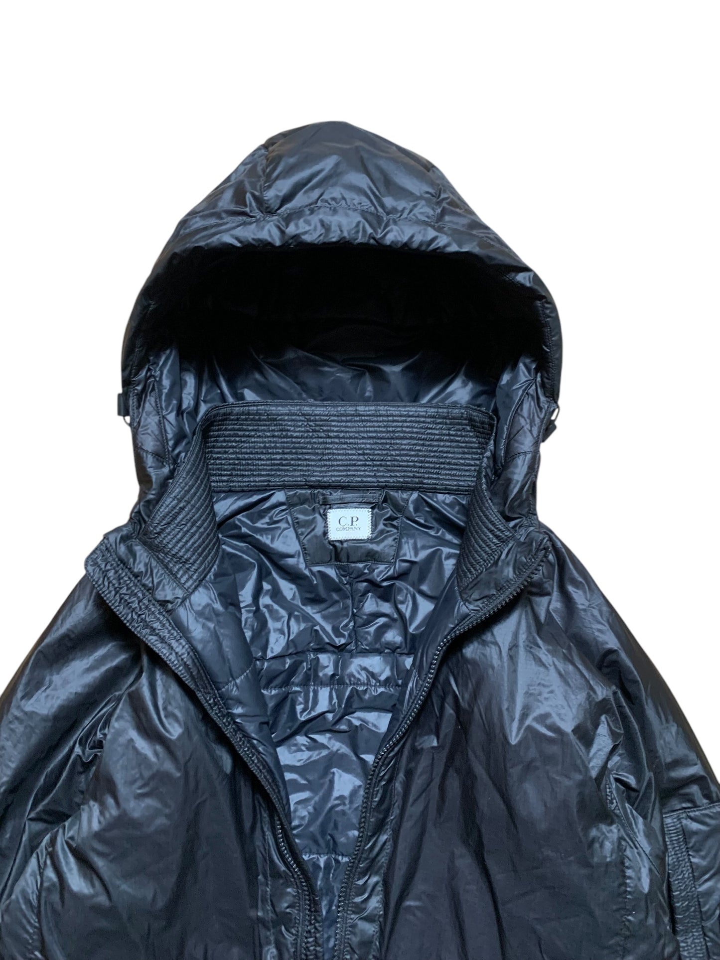CP Company primaloft outline puffer jacket (M)