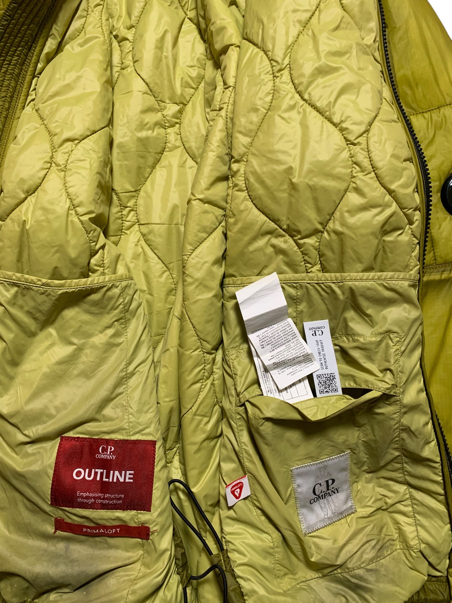 CP Company primaloft outline puffer jacket (L)