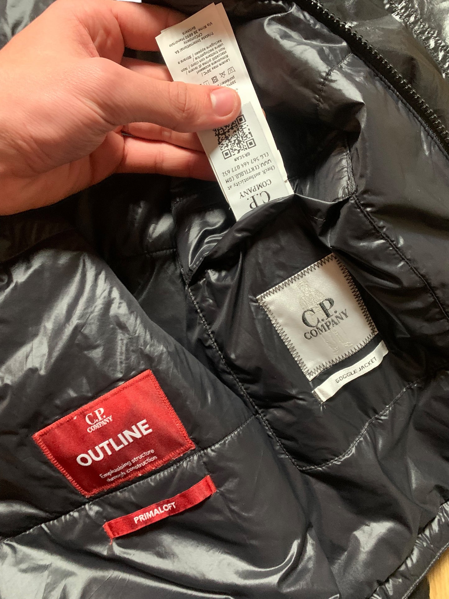 CP Company primaloft outline puffer jacket (L)