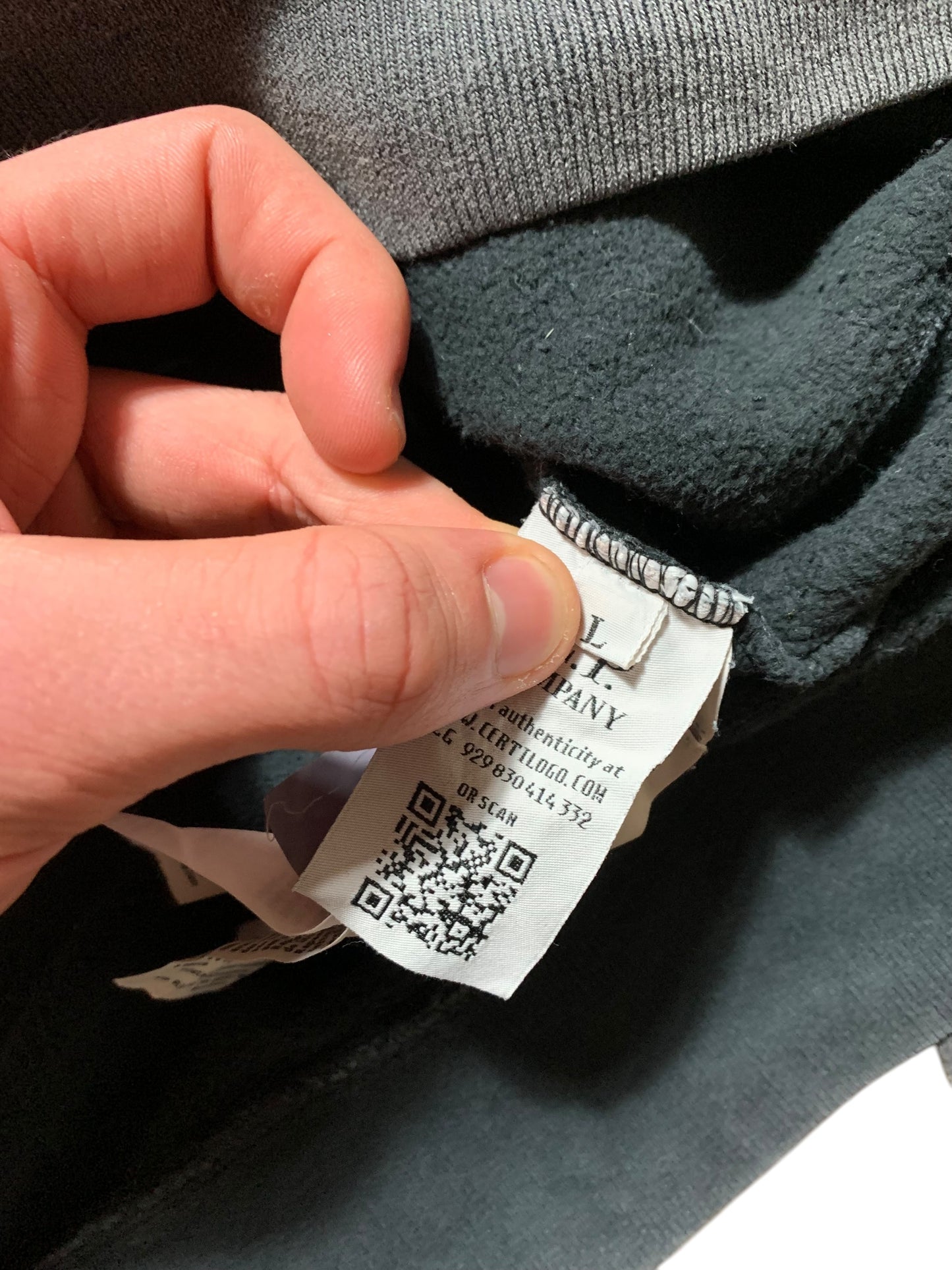 CP Company quarter zip hoodie (L)