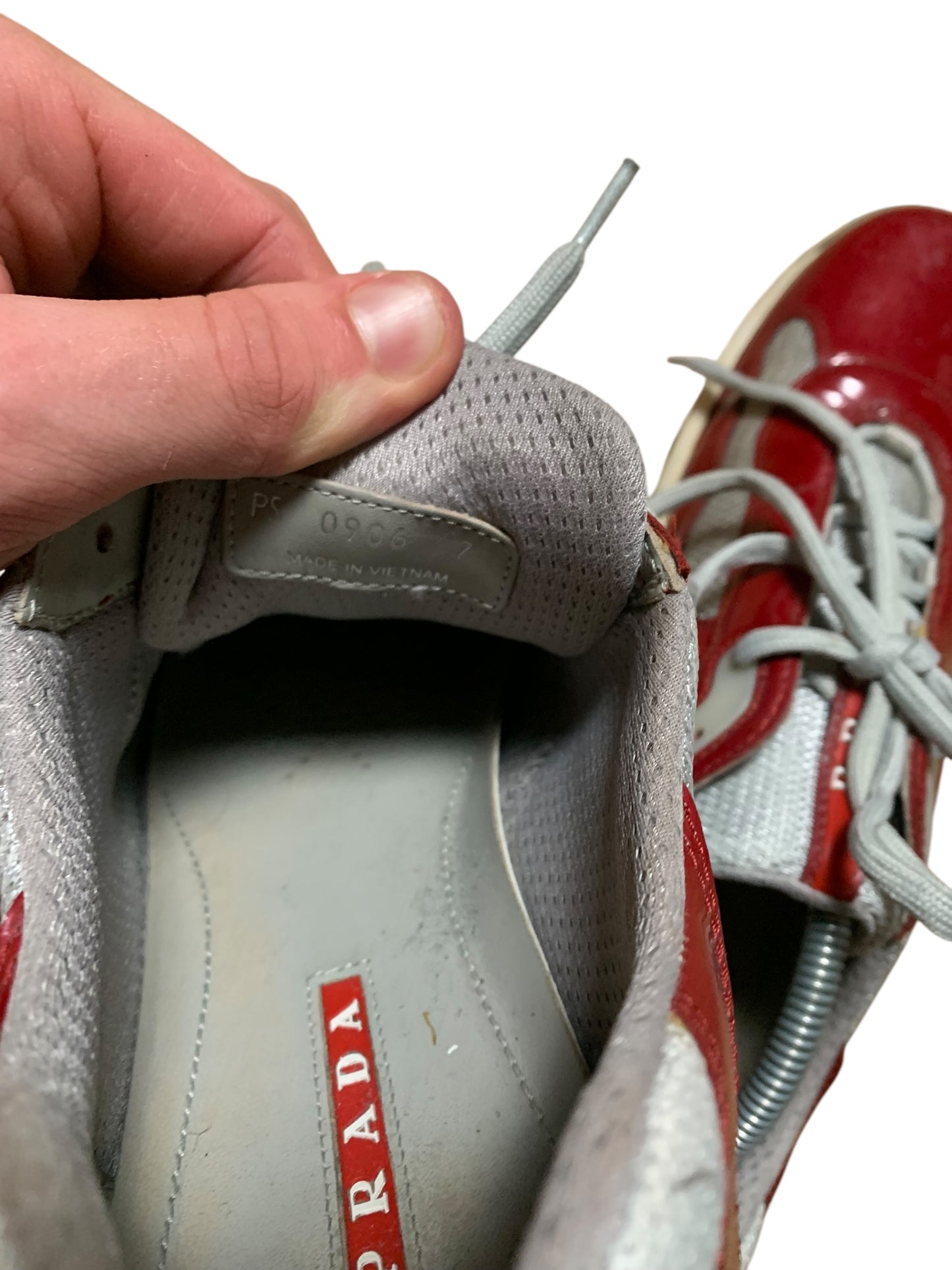 Prada America glossy cups (8)