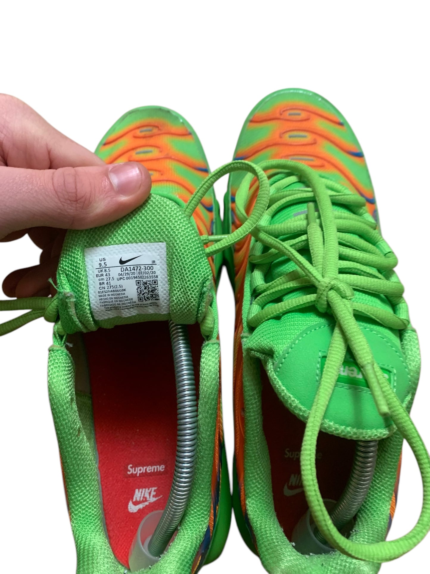 Nike x supreme air max plus TN (8.5)