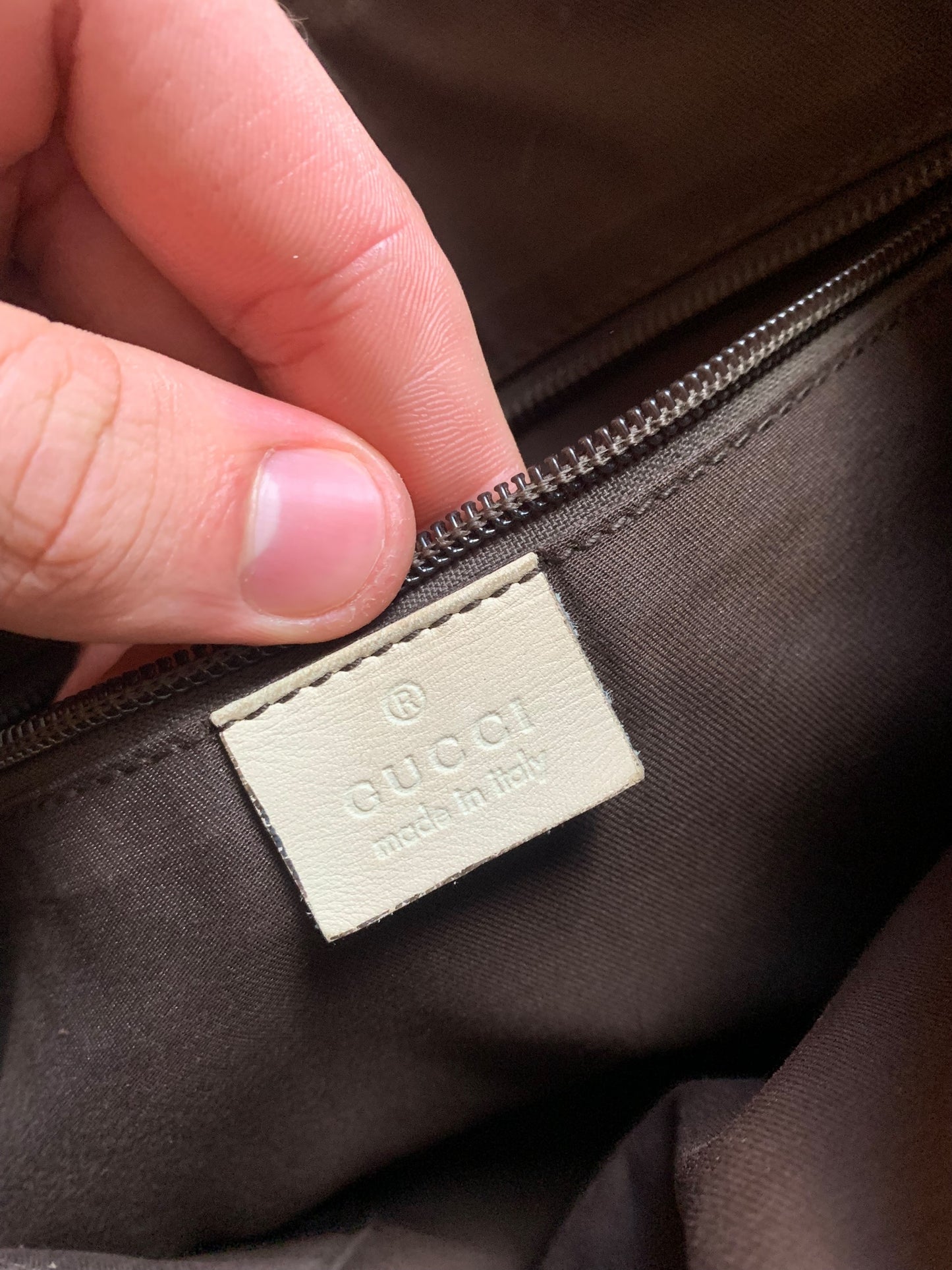 Gucci monogram shoulder bag (OS)