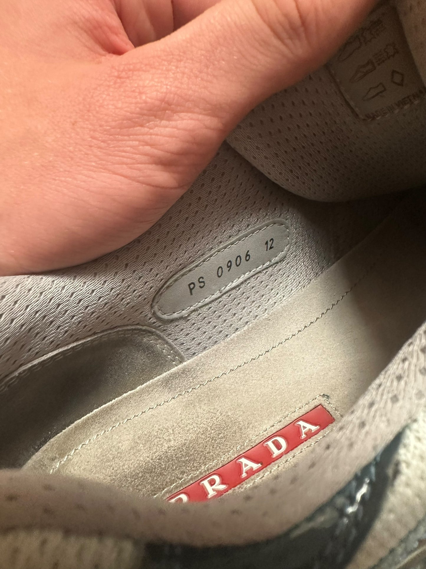 Prada Glossy Cups (12)