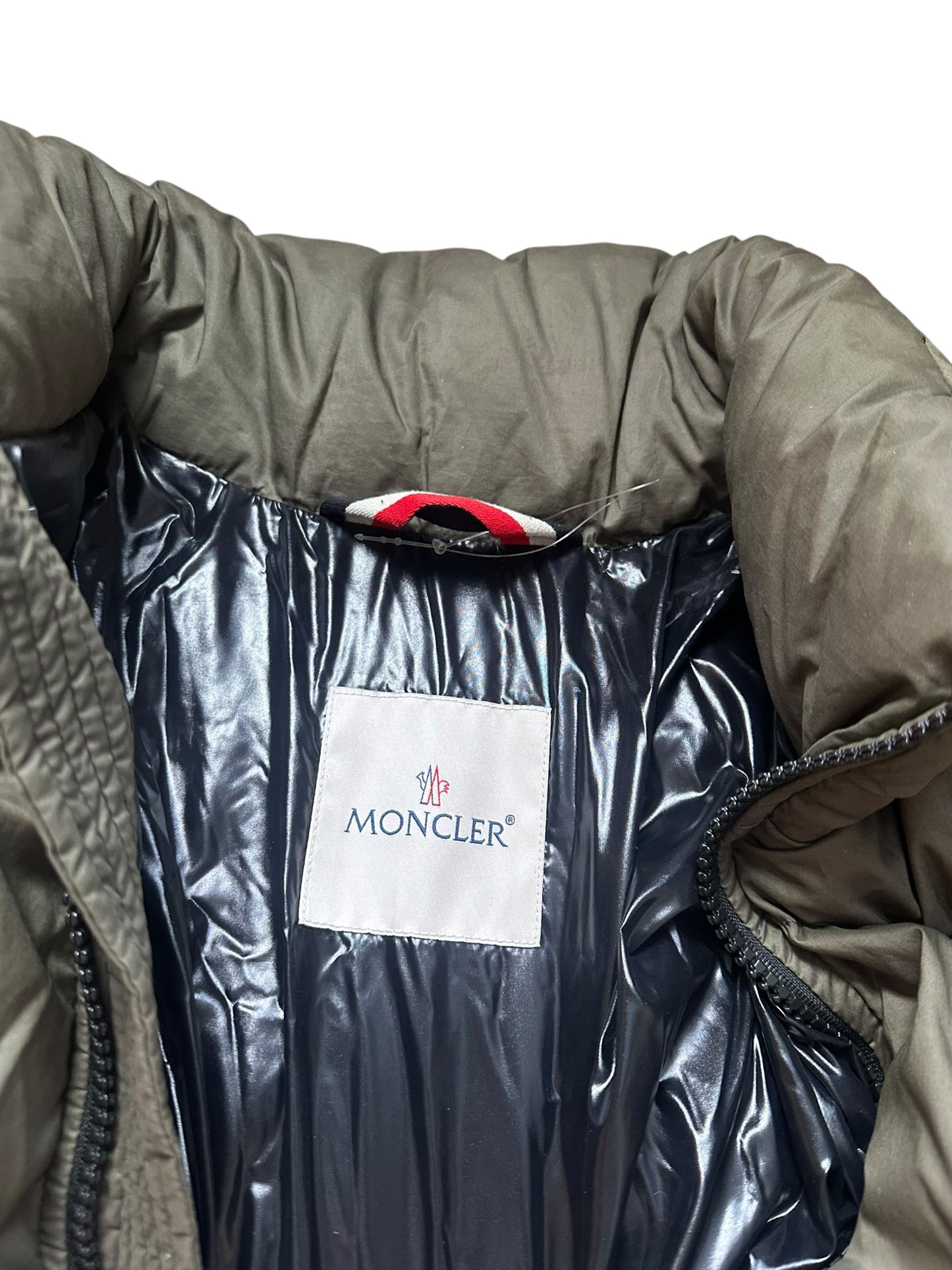 Moncler Puffer Jacket (M)