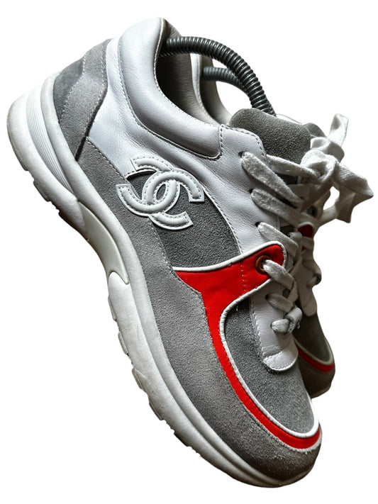 Chanel Runner (6)