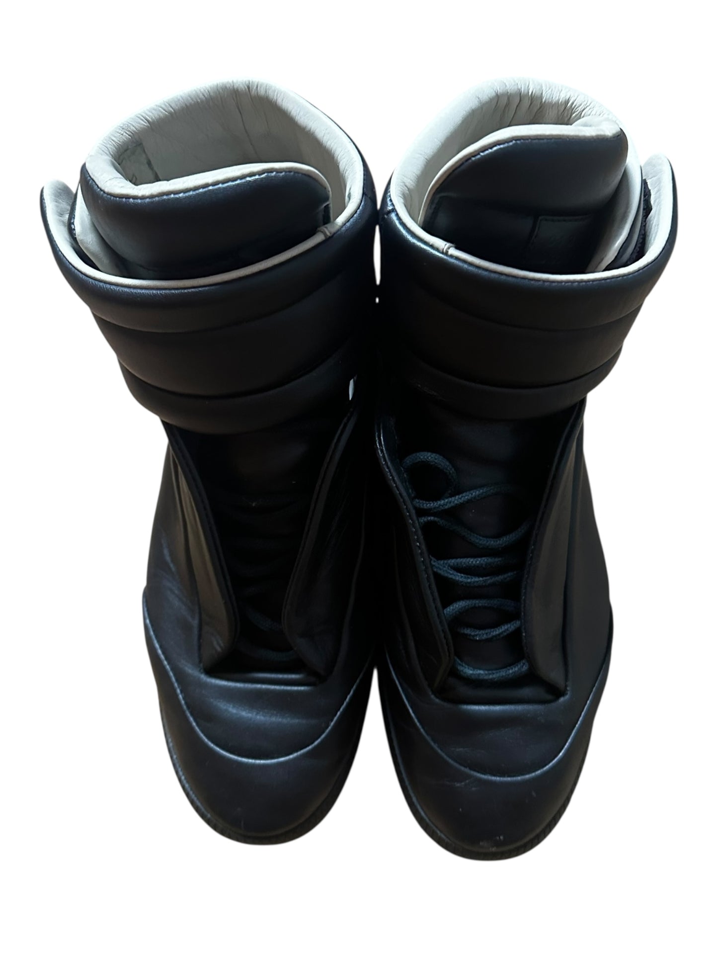 Maison Margiela Futures (9)