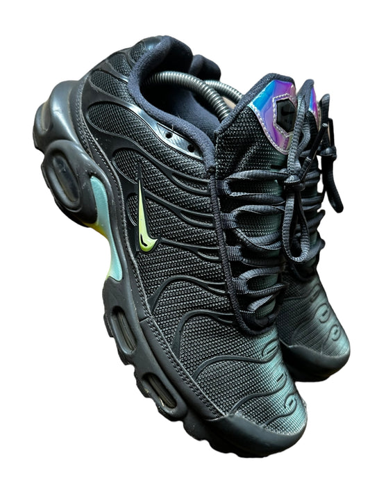 Nike TN (8.5)