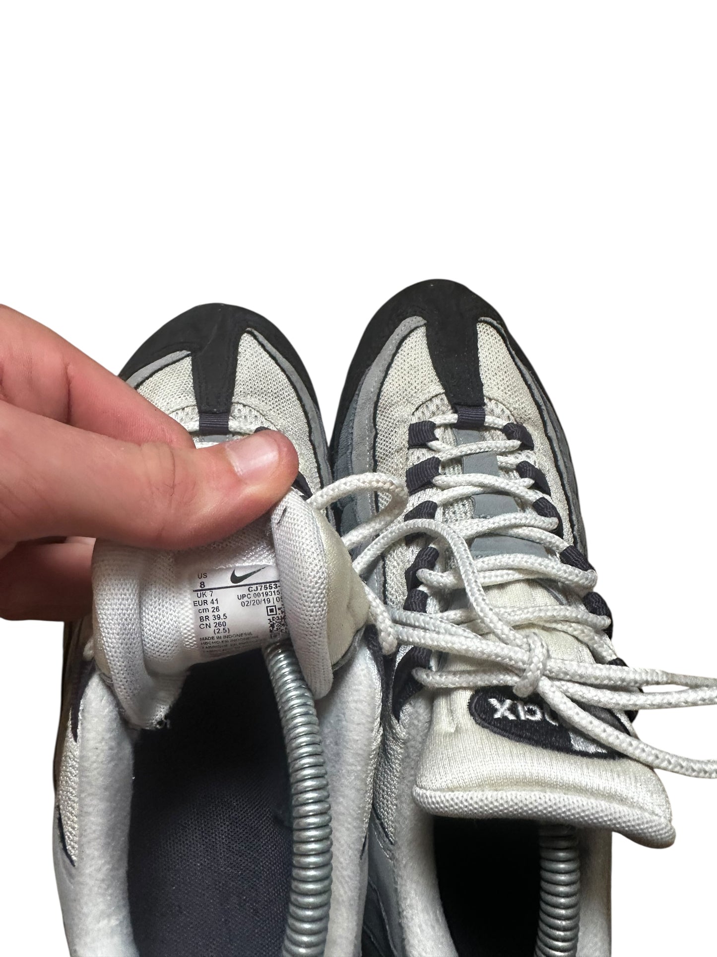 Nike 95s OG ‘Gridiron’ (7)