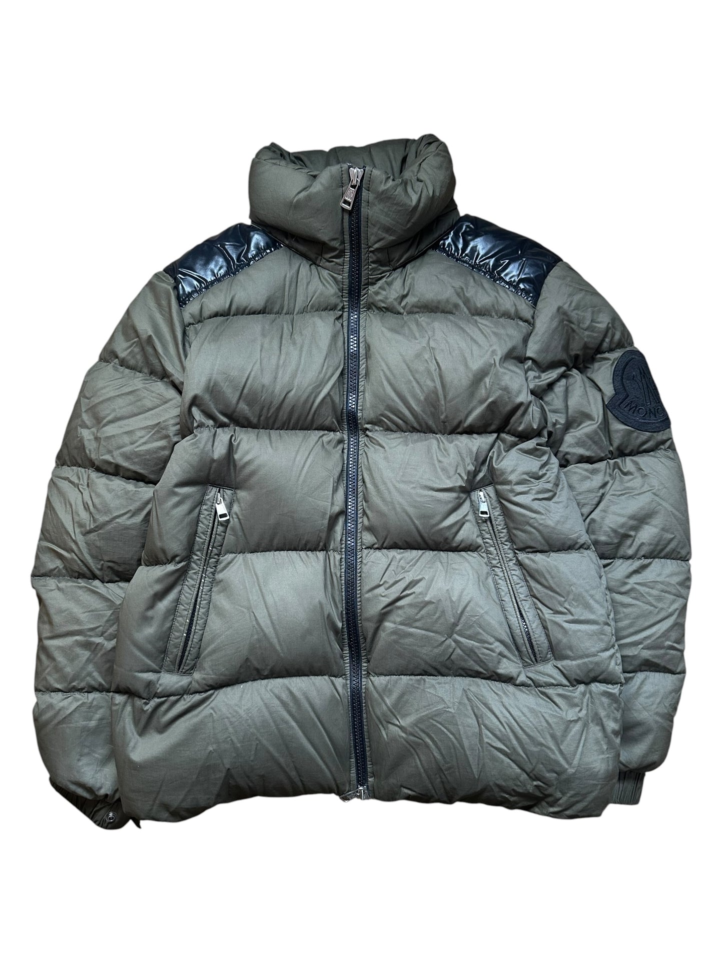 Moncler Puffer Jacket (M)