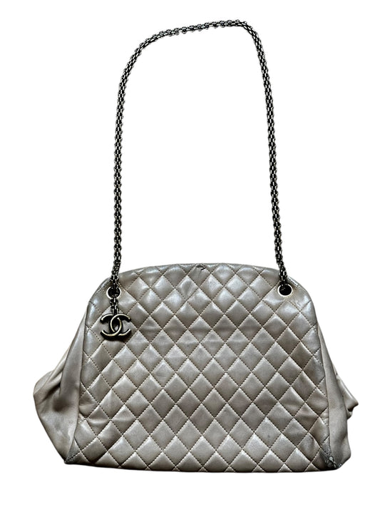 Chanel Calfskin Handbag (OS)