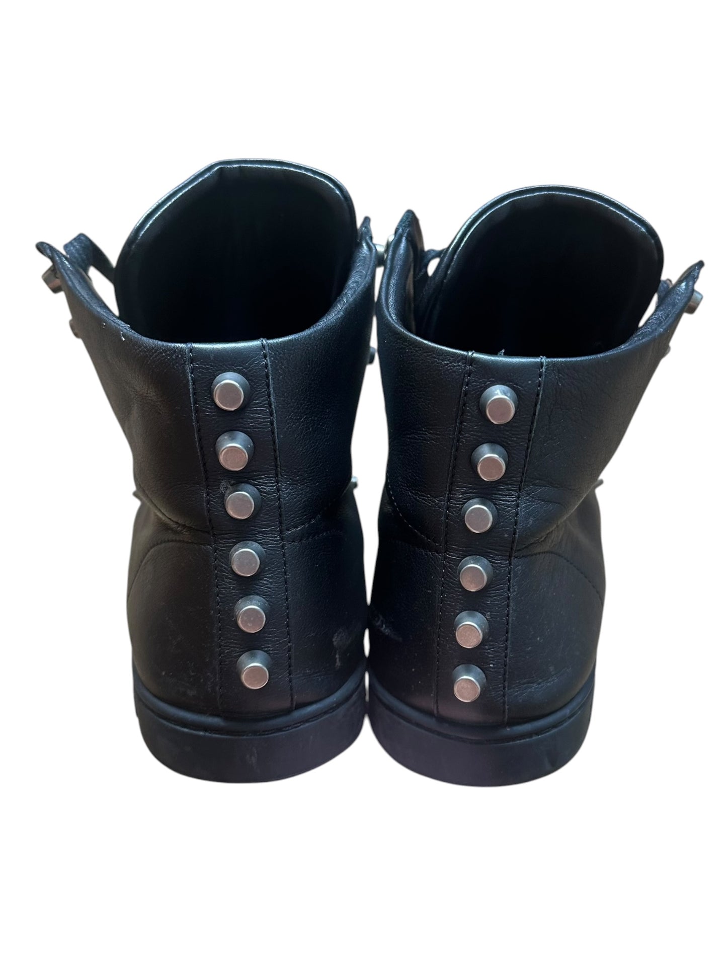Gucci Studded Trainers (9)