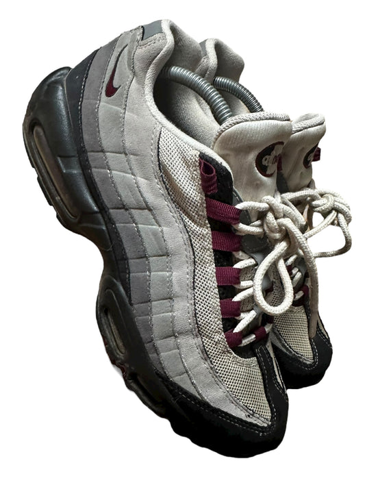 Nike 95s ‘Beetroot’ (8.5)