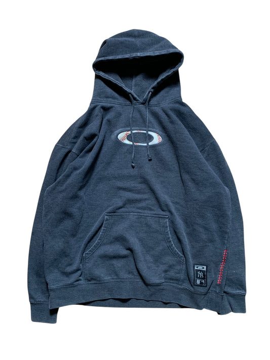 Vintage Oakley x yankees hoodie (XL)