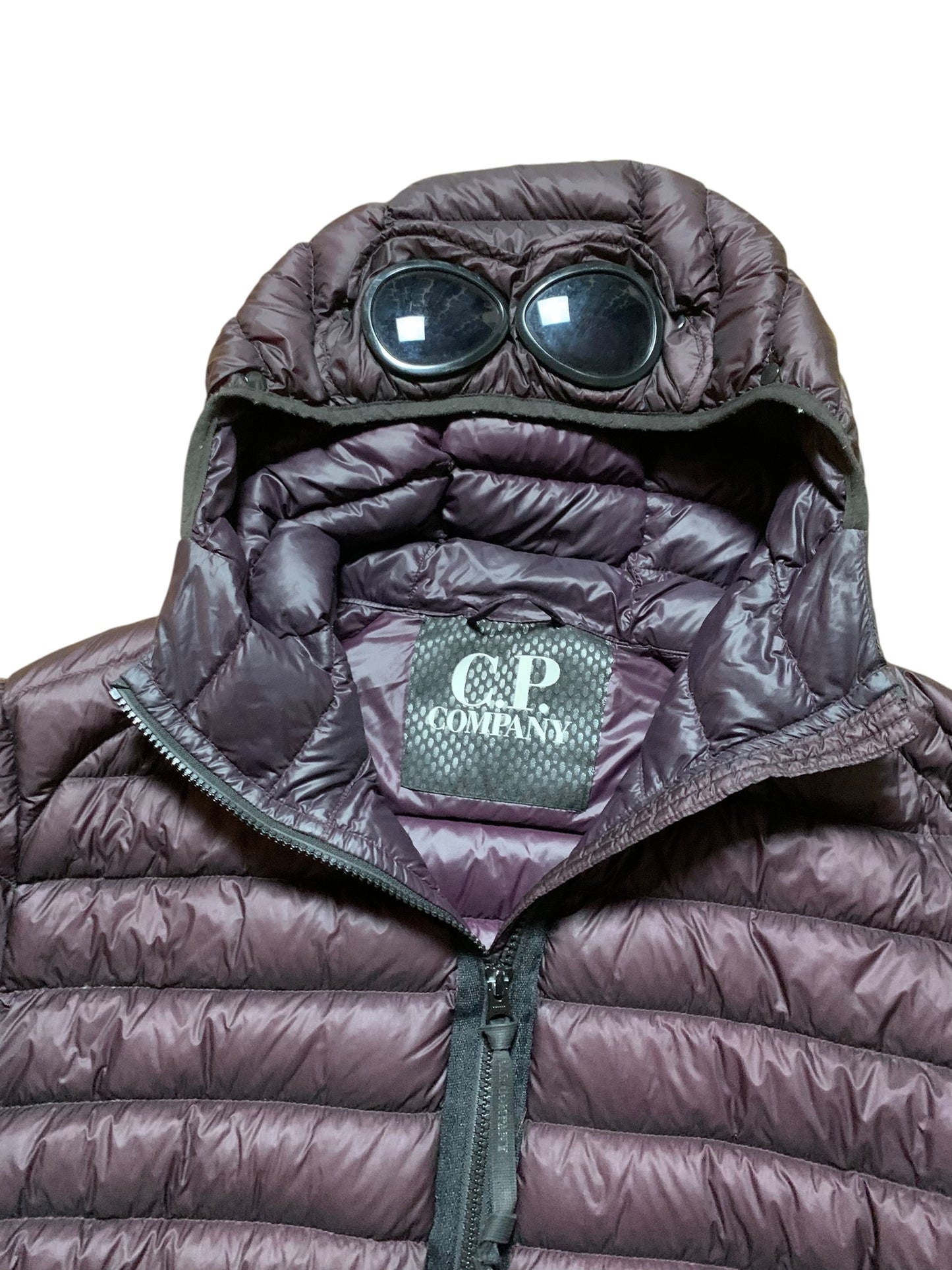 CP Company dd shell puffer jacket (L)